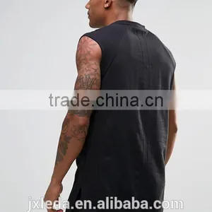 OEM Wholesale Men Stylish Zip Pocket Sleeveless Sweatshirt thumbnail-4