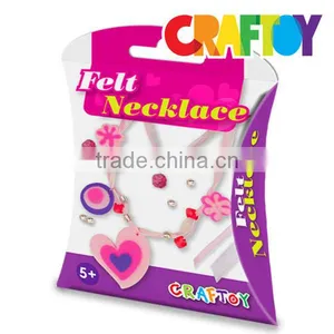 DIY Kit Toy Do it Yourself Felt Jewelry Necklace Heart thumbnail-2