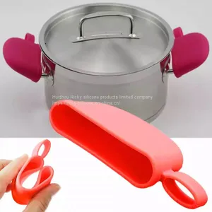 2pcs/set Grip Sleeve Heat Insulation Pan Grip Anti-skid Kitchen Tool Pot Pot Handle Cover Heat Resistant Saucepan Silicone thumbnail-1