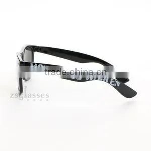 Logo on Sunglasses thumbnail-6