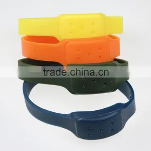 Silicone Anti Mosquito Bracelet Wristband Mosquito Repellent Band thumbnail-1