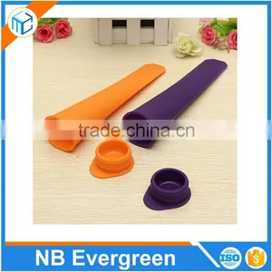Flexible Durable Silicone Popsicle Mold Snack Cup Ice Pop Mold Ice Cream Mold With Attached Lids thumbnail-4