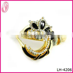 Antique Classic Diamone Crown Hair Clips for Baby Girls thumbnail-1