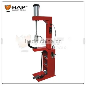 Vertical Type Heavy Duty Rubber Vulcanizing Machine thumbnail-1