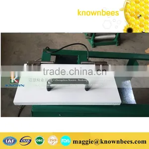 Notebook Type 220*420mm Size Beeswax Foundation Embossing Machine thumbnail-1