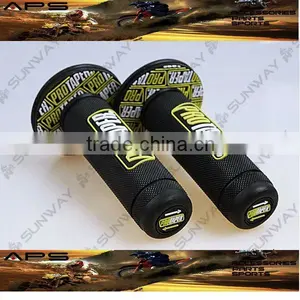 Adornment Rubber Handgrip for ATV / Motorcycle thumbnail-1