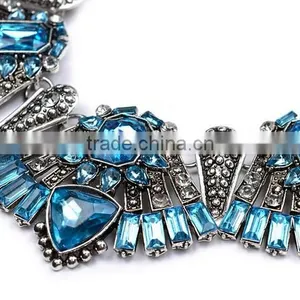 Alloy Flower Crystal Acrylic Hot Fashion Women Jewelry Necklace Chain Statement thumbnail-6