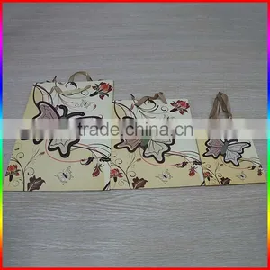 Fashionable Colourful Paper Gift Packing Bag With Butterfly Design thumbnail-2
