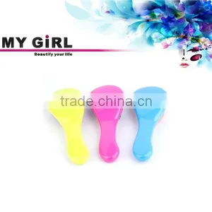 Good Quality Sell Well Portable Plastic Handle Hair Brush thumbnail-1
