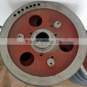 China Supplier Diesel Engine Parts Flywheels for Tractor thumbnail-1