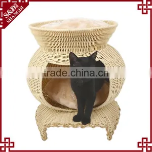 S&D Eco-friendly Poly Rattan Hand Weaving Indoor and Outdoor Waterproof Plastic Luxury Pet House Wholesale thumbnail-1