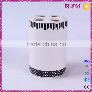 White 4 Pcs Ceramic Hotel Bathroom Accessories Set thumbnail-4
