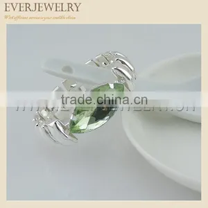 Big Crystal Diamond Napkin Ring thumbnail-4