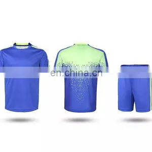 Custom Design Thai Quality Soccer Jersey ,red Color Football Jersey Wear thumbnail-2
