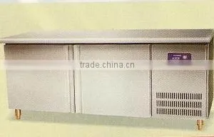 Refrigerator thumbnail-1