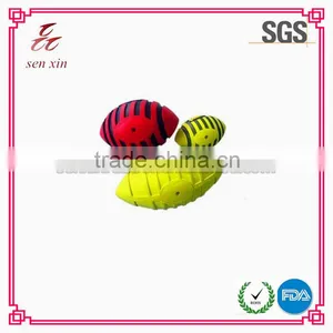 Interactive Squeaky Rubber Ball for Dogs thumbnail-6