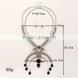 2016 Simulated Diamond Fashion Semicircle Necklace Exaggerated Metallic Jewelry Set thumbnail-3