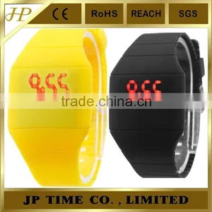 Fashion LED Digital Candy Silikon Unisex Water Resistant Touch Screen Led Watch thumbnail-1