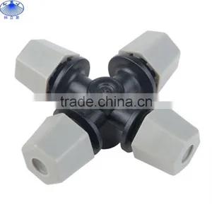 1302 Plastic Four Nozzle Sprinkler thumbnail-1
