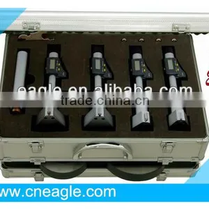 Electronic Three-point Internal Micrometer Set thumbnail-1