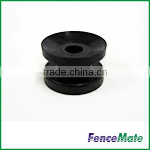 Electric Fence End & Corner Plastic Insulator thumbnail-1