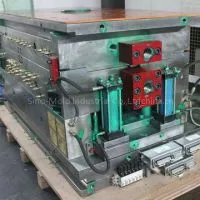Good Quality Plastic Injection Mold thumbnail-1