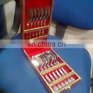 12 Pieces High Finish Stainless Steel Cutlery Set thumbnail-1