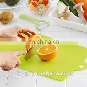Customized Logo PP Kitchen Flexible Cutting Board thumbnail-5