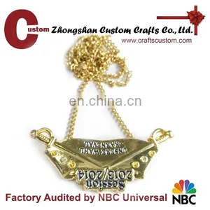 Custom Beautiful Sword and Letter Pendant Alloy Gold Plated Charm Pendant thumbnail-2