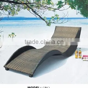 Outdoor Rattan Pool Sunbed or Beach Bed thumbnail-3