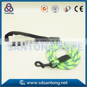Fluorescent Dog Leash With Reflective Strip thumbnail-3