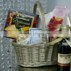 Spilt Willow With Plastic Lining Gift Basket Decorations thumbnail-5