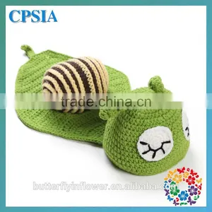 Fancy Newborn Photo Prop Christmas Hand Knitted Bee Pattern Baby Newborn Hat thumbnail-1