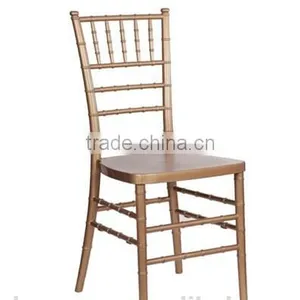 Из фабрики экспортируются деревянные стулья chiavari с прочной конструкцией. thumbnail-1