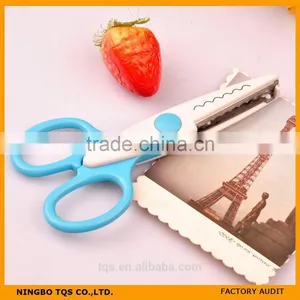 Cheap Price Different Kinds of Scissors/ Small Wave Scissors for Shape Cutting thumbnail-2
