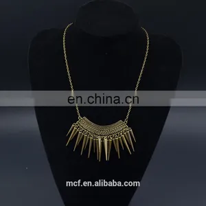 Crystal Diamond Fashion Pendant Chunky Necklace MCB-0042 thumbnail-1