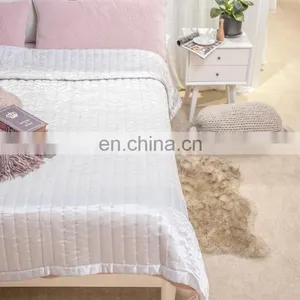 Home Fashion Design Lightweight Breathable Geometric Hypoallergenic Square Pattern Satin Stylish Microfiber Bedding Quilt Set thumbnail-4