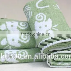 100% Cotton Jacquard Towel thumbnail-1