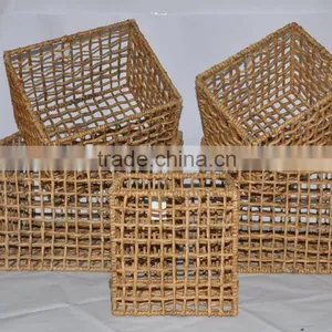 Water Hyacinth Storage Basket With Iron Frame thumbnail-4