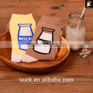 Lovely Gout Milk Color Female Short Stockings Chocolate Color Ankle Socks for Four Seasons thumbnail-1