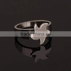 Stainless Steel Leaf Ring thumbnail-1