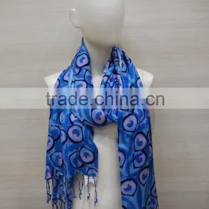 SOFT FEEL AND FINE BLEND VISCOSE SCARF 2017 thumbnail-3