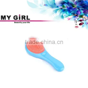 Good Quality Sell Well Portable Plastic Handle Hair Brush thumbnail-3