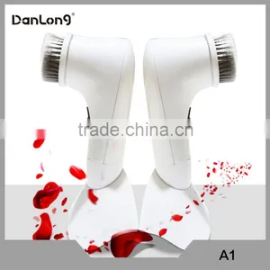Hot Sales Wholesale Battary Sonic Facial Cleansing Brush Machine thumbnail-4
