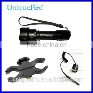 Uniquefire Uf-t20 Cree Xm-l t6 Flashlight Torch+battery+charger+pressure Switch thumbnail-1