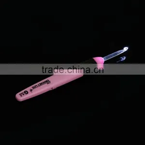G4.5mm 15.6x1.6cm Crochet Hook With Led Light thumbnail-2