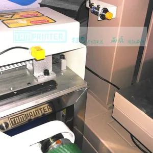 Good Standard Vertical Electric Screen Printer With LED UV Dryer Kit thumbnail-5