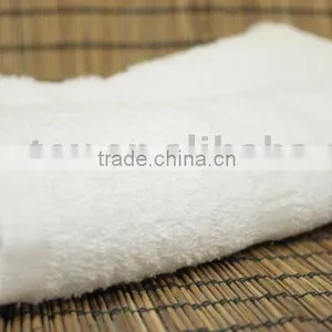 High Quality Plain and Jacquard Cotton Hotel Bath Towel thumbnail-1