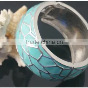 Trendy Strong Quality Green Leaf Texture Ceramics Feel Zinc Alloy Bangles thumbnail-2