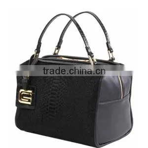 ORIGINAL ITALIAN DESIGNERS LADIES BAGS NEW COLLEC. thumbnail-1